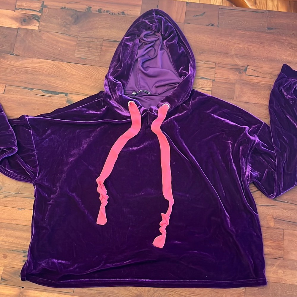 Purple velvet Cropped Sweater
